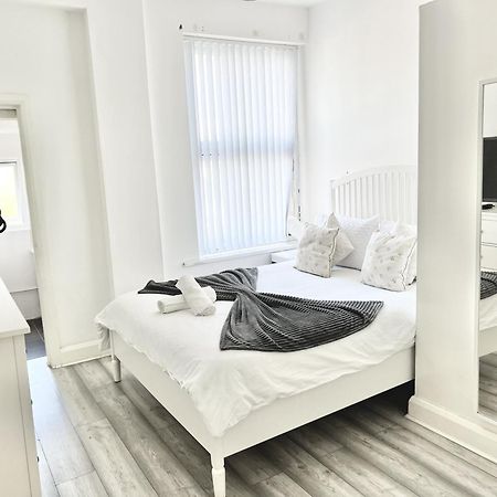 Apartament Next Westfield Mall Лондон Екстер'єр фото
