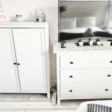 Apartament Next Westfield Mall Лондон Екстер'єр фото