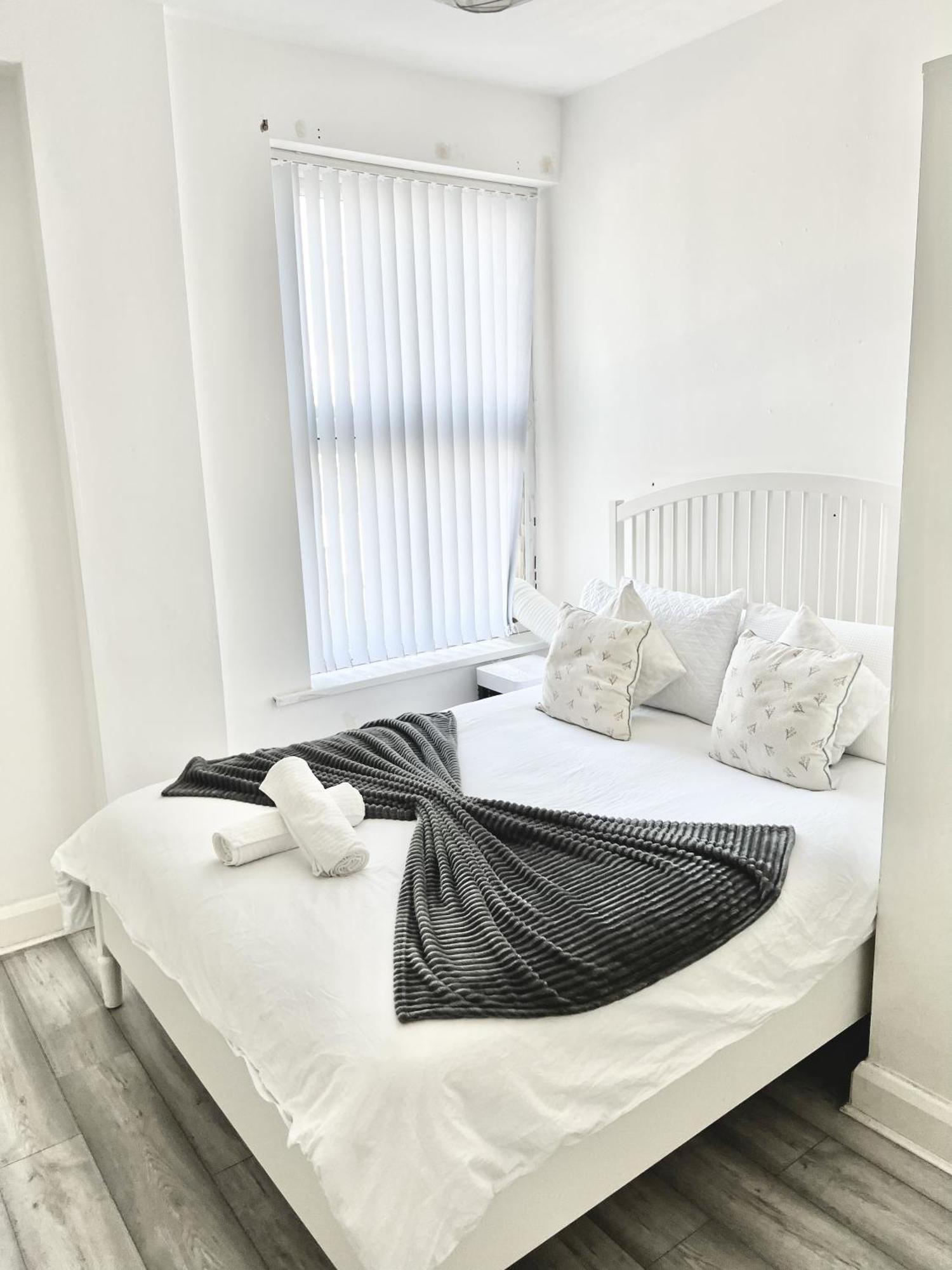 Apartament Next Westfield Mall Лондон Екстер'єр фото